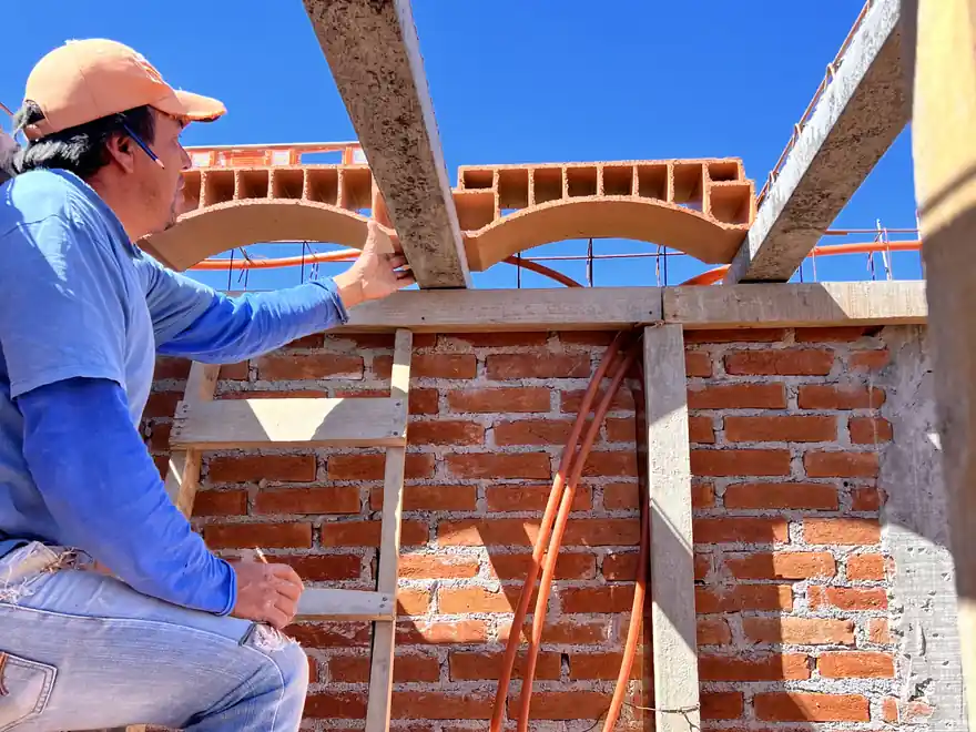 Casa de bóveda en Querétaro: bóveda catalana, nov 2022 — proceso de construcción de Estudio Argama